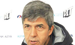 Turhan Özyazanlar...