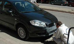 Otomobilin plakaları çalındı