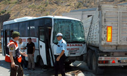 Halk otobüsü ile Tır ...