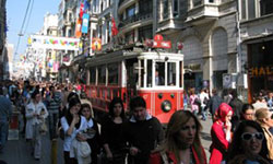 Sarsıldık ama yıkılmadık