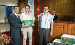 Bin köye, yüz kitap