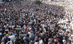 Dört gençten biri hala işsiz