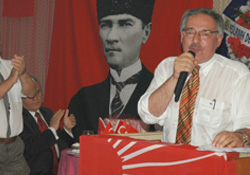 CHP'de dostluk...
