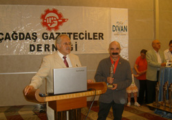 Yazarımız Özdemire...