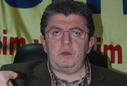 'Eğitim sistemi kuşatma altında'