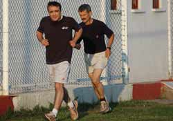 Formunu spor yaparak koruyor