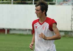 Yüksek formu dikkat çekiyor