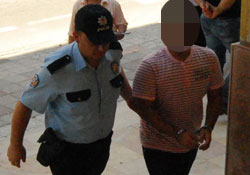 Acil doktoru ile tartıştı