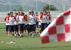 Moralli çalıştılar