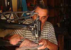 Çarşambalı ayakkabıcılar destek bekliyor