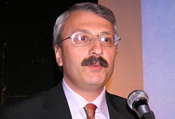 "Yürütmeyi durdurma yasal süreci bitirmez"