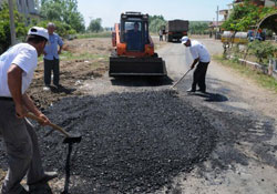 Vezirköprü'de köy yollarına 2. kat asfalt