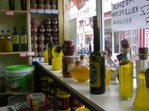 Zeytinlikler korunacak