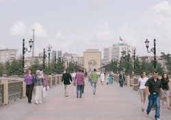 Tarihi köprü, yayalara tahsis edildi