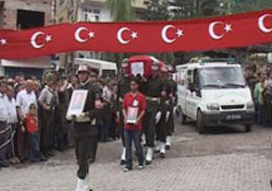 Şehit er gözyaşlarıyla uğurlandı