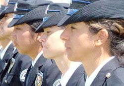 Gençlere polis olma fırsatı