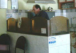 Kahvehaneler kepenk kapatıyor