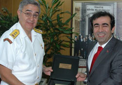 Artunç'tan Güzeloğlu'na ziyaret