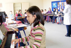 Neslişah piyanistliği seçti