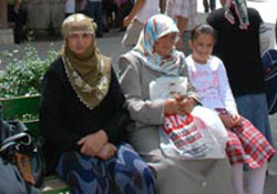 Kadınlar da Cuma namazı kılacak