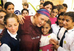 15 bin kıza 'terörist' araştırması