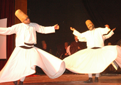 Semazenler büyüledi