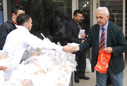 Vatandaşa Sebil Ekmeği