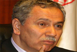 'Parti kapatma zorlaştırılmalı'