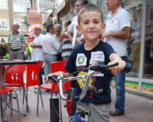 Hükümete karşı pedal taktiği