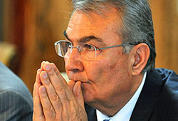 Baykal: AKP kendi derin devletini yaratıyor