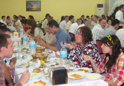 Geleneksel iftar yemeğinde buluşuldu
