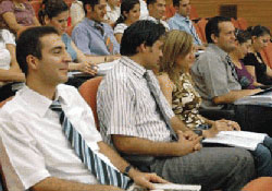 Memuru enflasyona ezdirmeyin