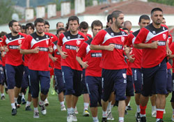 Moralsiz başladılar