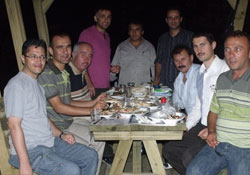 Batı Park'da iftar yaptılar