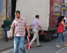 Araçlar yaya olmuş!