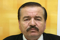 Sahte başkan yakalandı