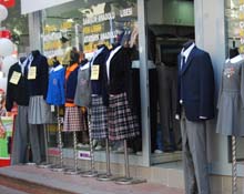 Önlükler çarşıya indi