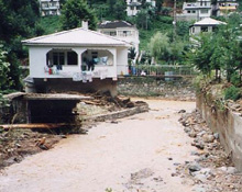 Vezirköprü'de sular çamur aktı