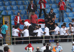 Suçları yokken joplandılar