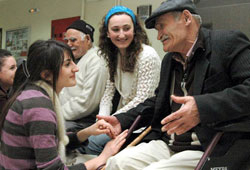 Anne-babanızın kıymetini bilin!