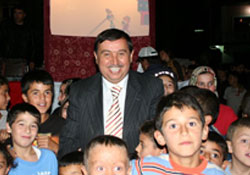 Hacivat ve Karagöz ile eğlendiler