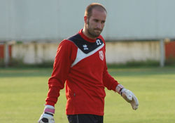 Belindeki sakatlığı sürüyor