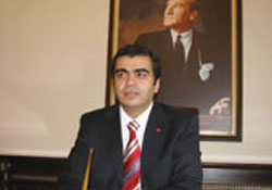Vali Düzgün görevine başladı