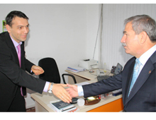 Demirtaş, personeli ile bayramlaştı