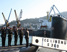TCG 1. İnönü denizaltısı Samsun'da
