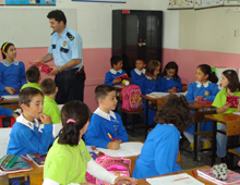 Ayhan'dan Çatalarmut İlköğretim okulu'na ziyaret