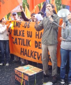 Taksim'de 'IMF İsyanı'na Gazlı Müdahale