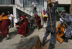 Dünyanın çatısı Tibette neler oluyor?