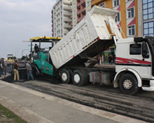 Canik'te hafta sonu asfalt mesaisi