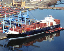 Samsun Limanı'nda ithalat-ihracat